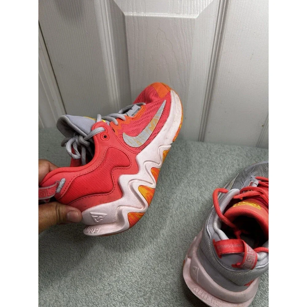 Nike Giannis Immortality 2 Smoothie Basketball Shoes Youth Size 4Y DQ1943-600